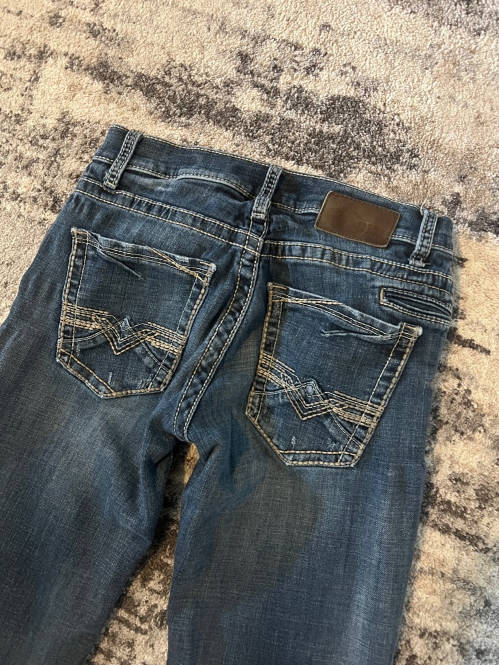 BKE Men’s Aiden Bootcut Jeans 30R - Picture 4 of 4